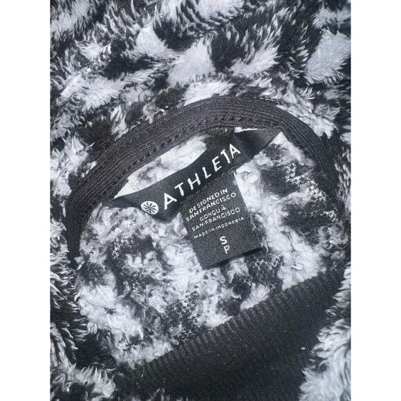 Athleta Hoodie Womens Small Black Fuzzy Furry Pullover Sweater Relaxed Sherpa - Picture 5 of 5